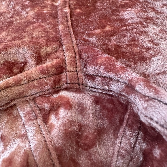 LULULEMON Wunder Lounge Tight 28” Velvet Soft Cranberry SPECIAL EDITION NEW - Picture 9 of 16